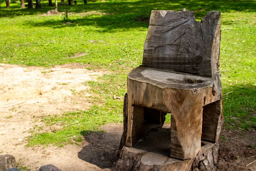 How to make a tree stump chair