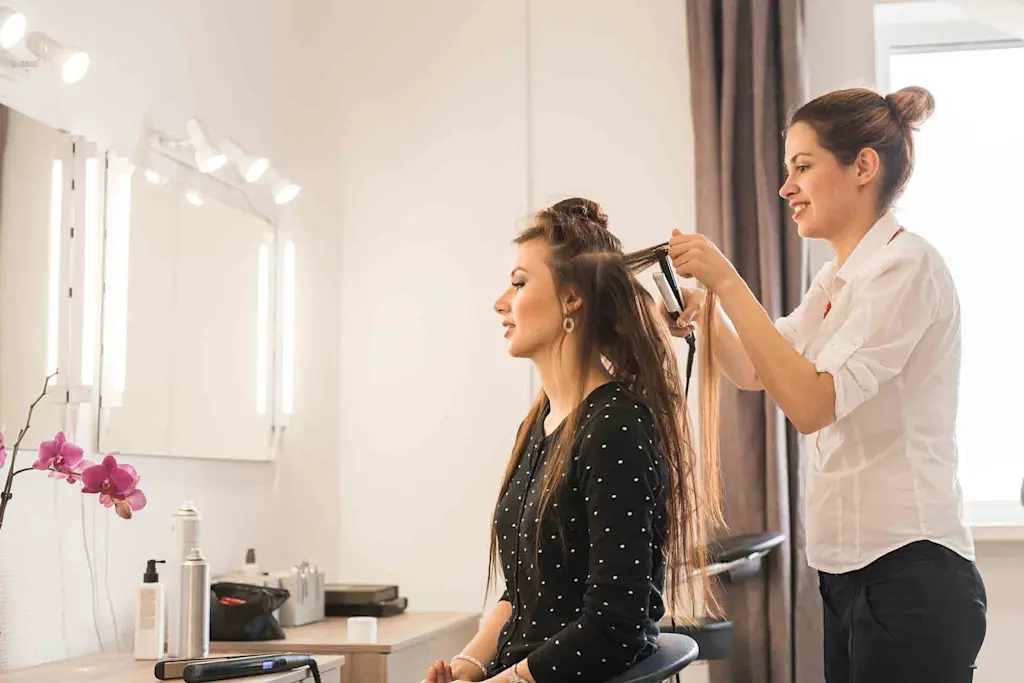 Cost to build a home salon
