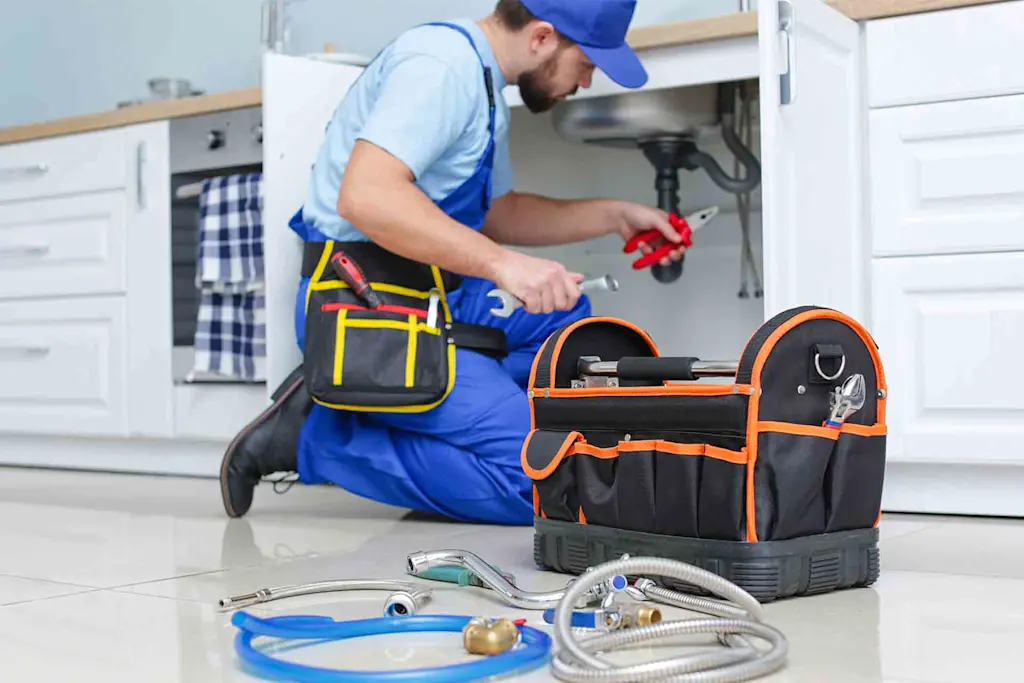 What insurance do plumbers need?