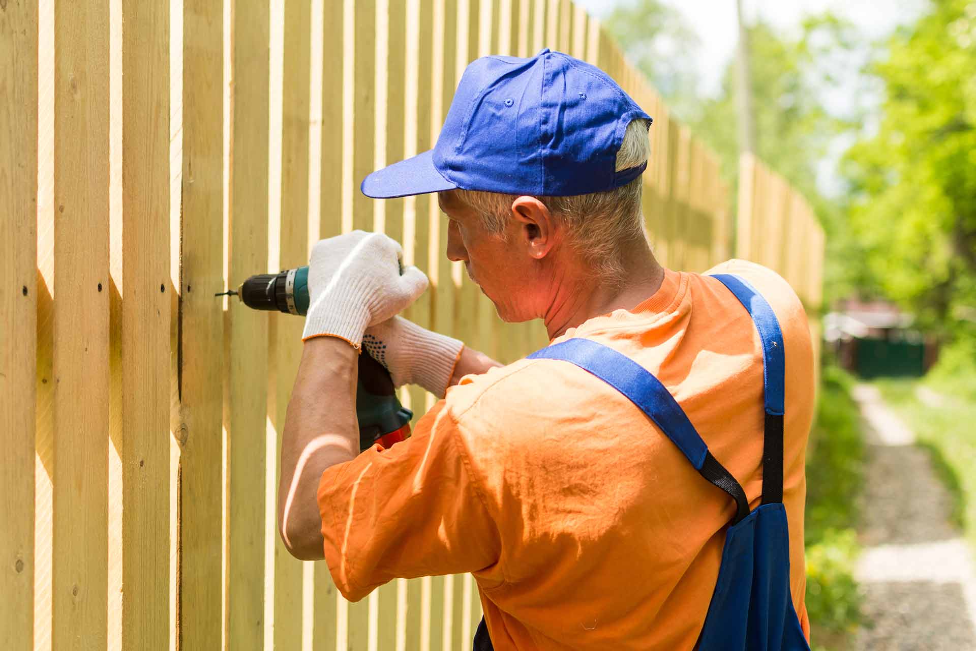 Wooden privacy fence installation in Lexington, KY