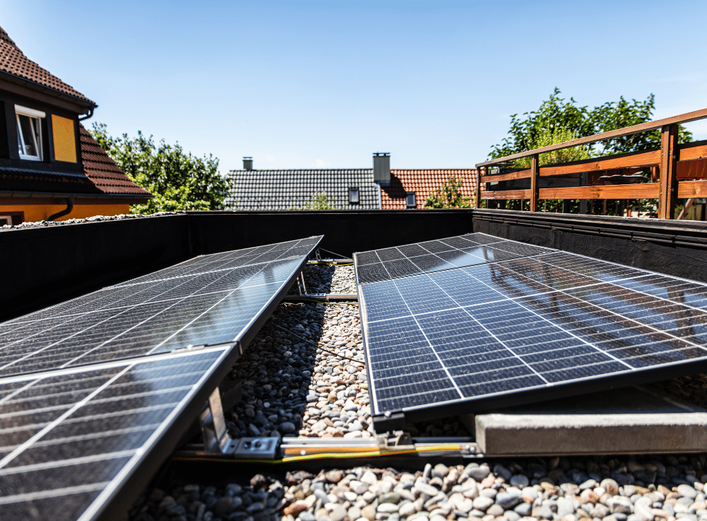 Your essential guide to flat roof solar panels