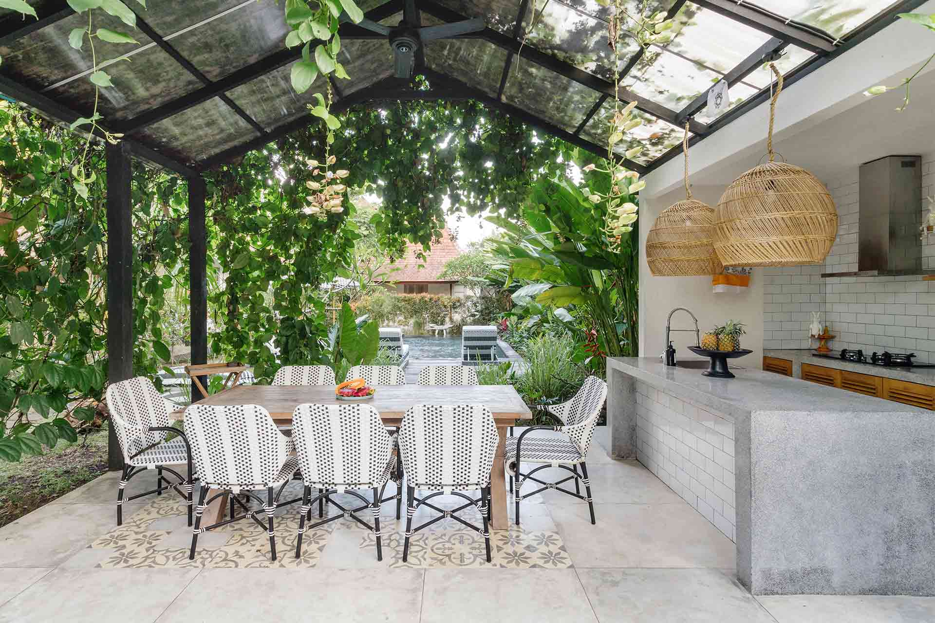 Cost to build an outdoor kitchen