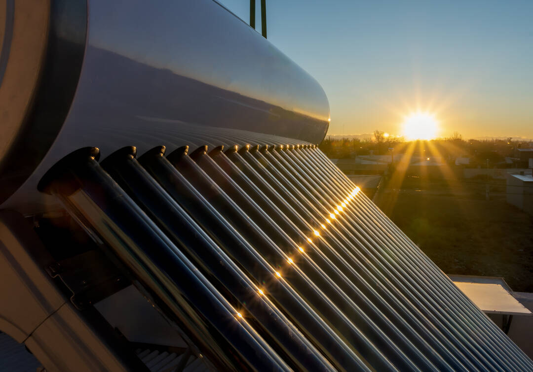 Solar hot water system tubes close up resized