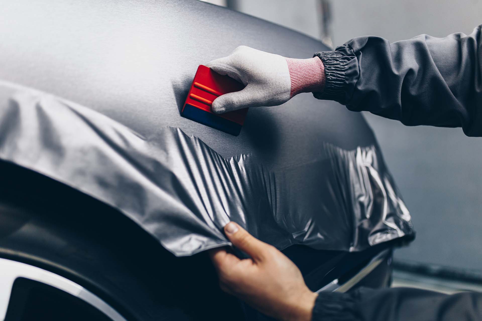 How to start a car wrapping business