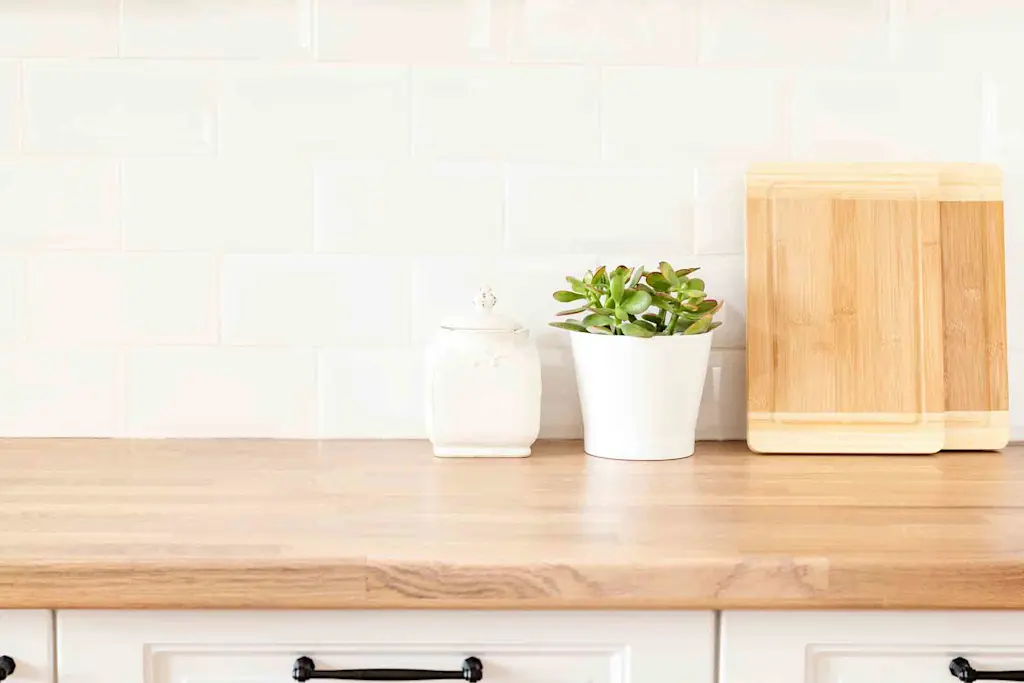 How to fit a kitchen worktop