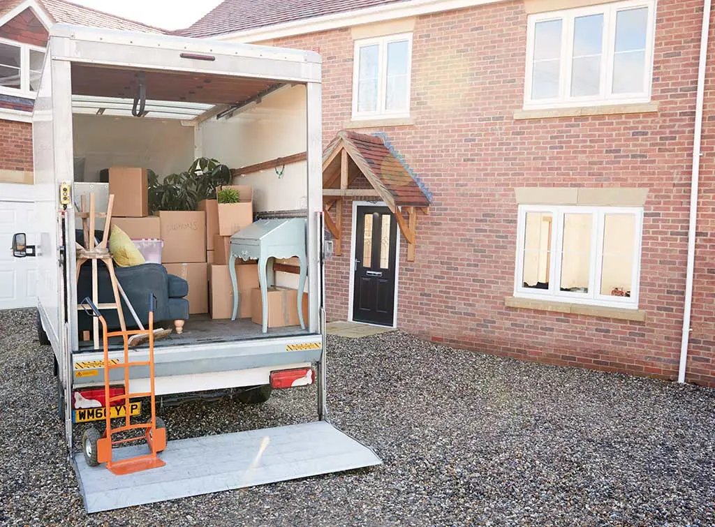 How much does it cost to move house?
