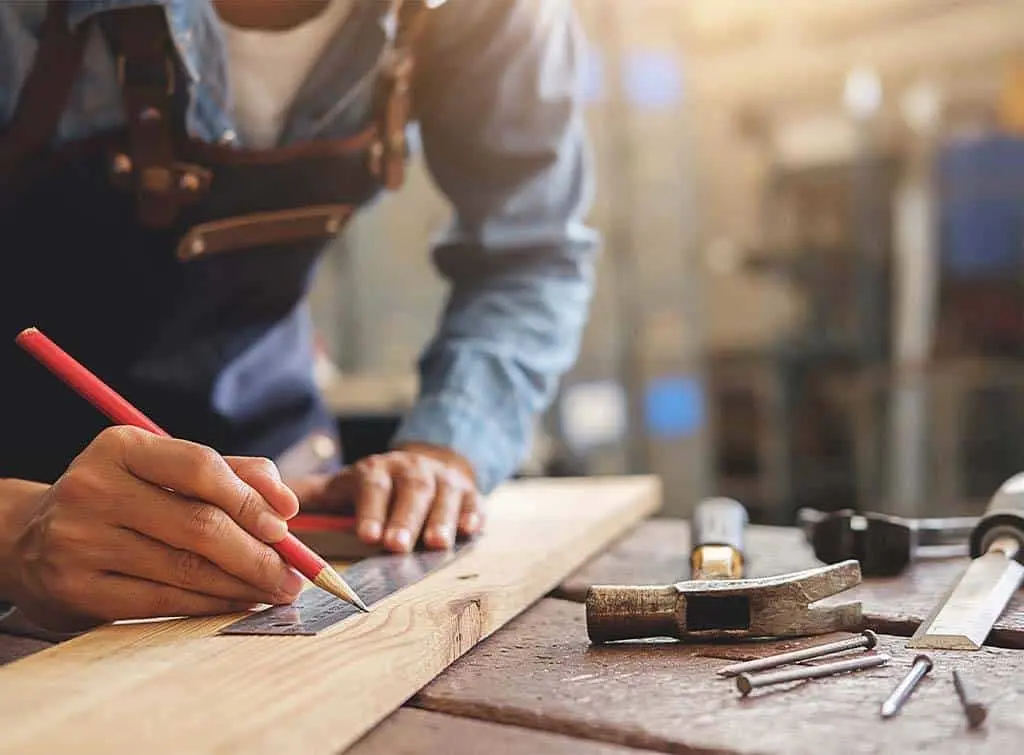 10 of the best carpenter tools