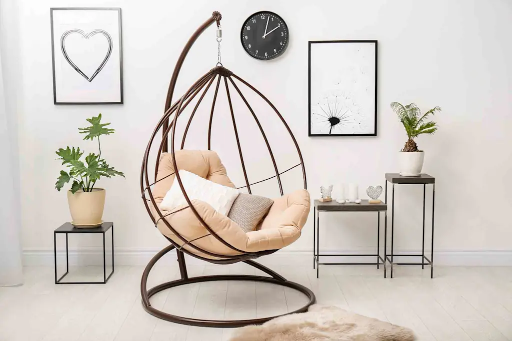 How to hang a hanging chair