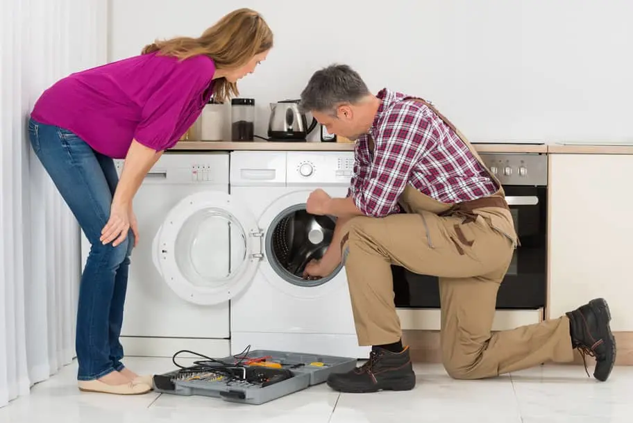 Washing machine leak – Find the cause, limit further damage and get it fixed
