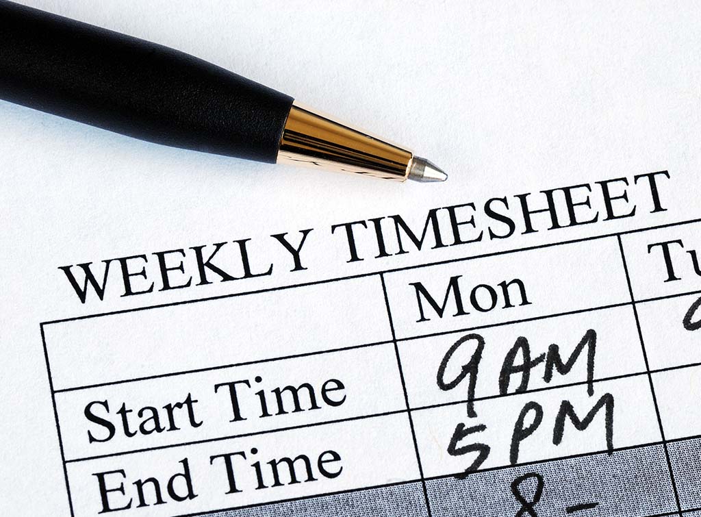 Day rate vs hourly: which is best for your trade?