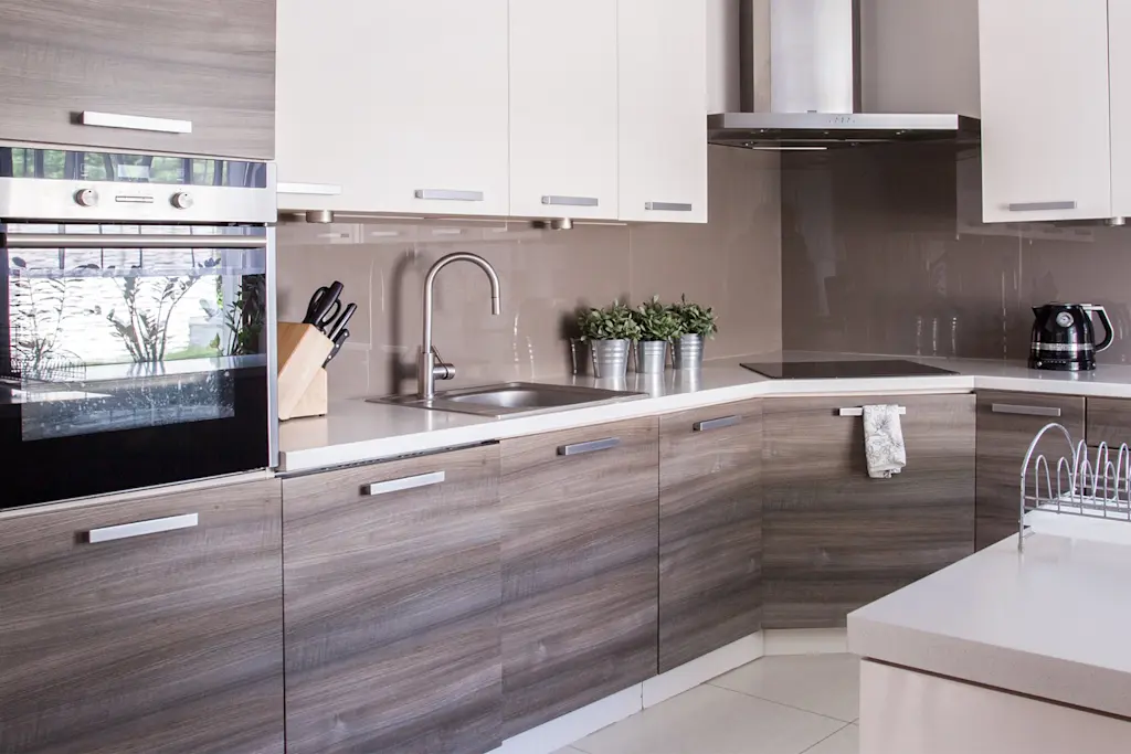 How to plan for kitchen door wrapping