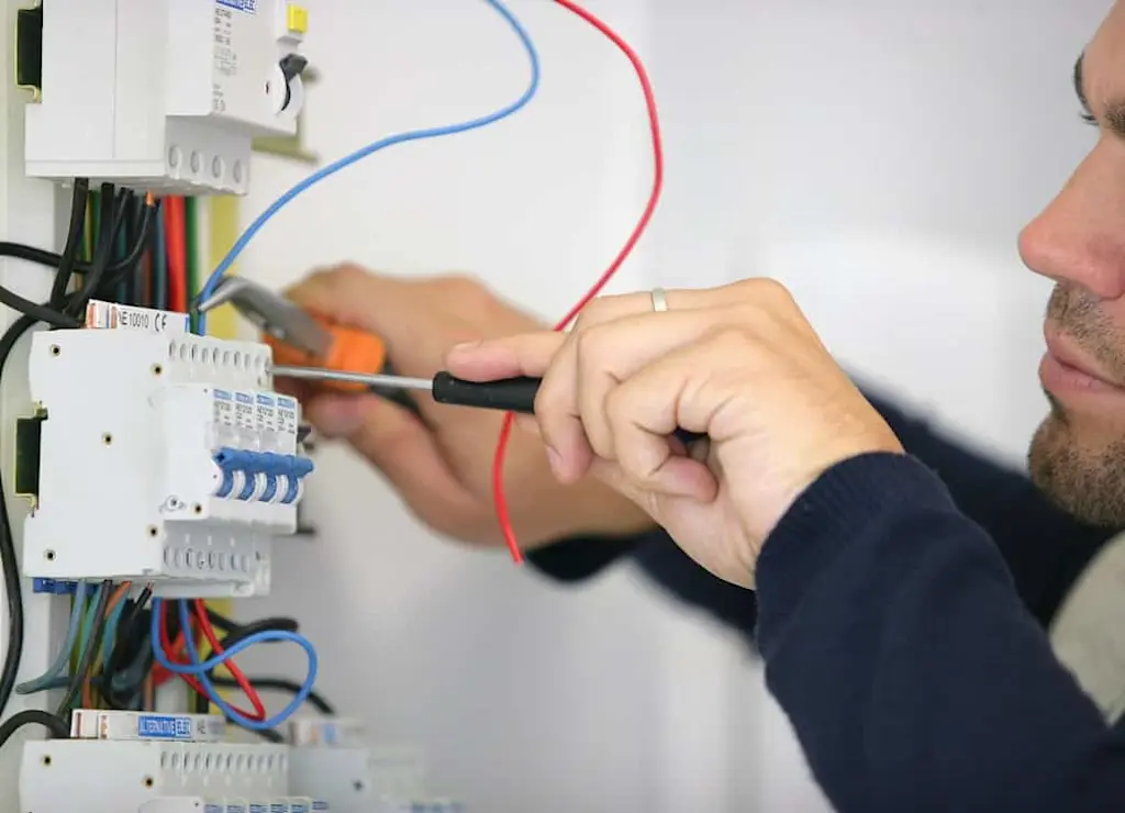 Getting a Gold CSCS Card for electricians