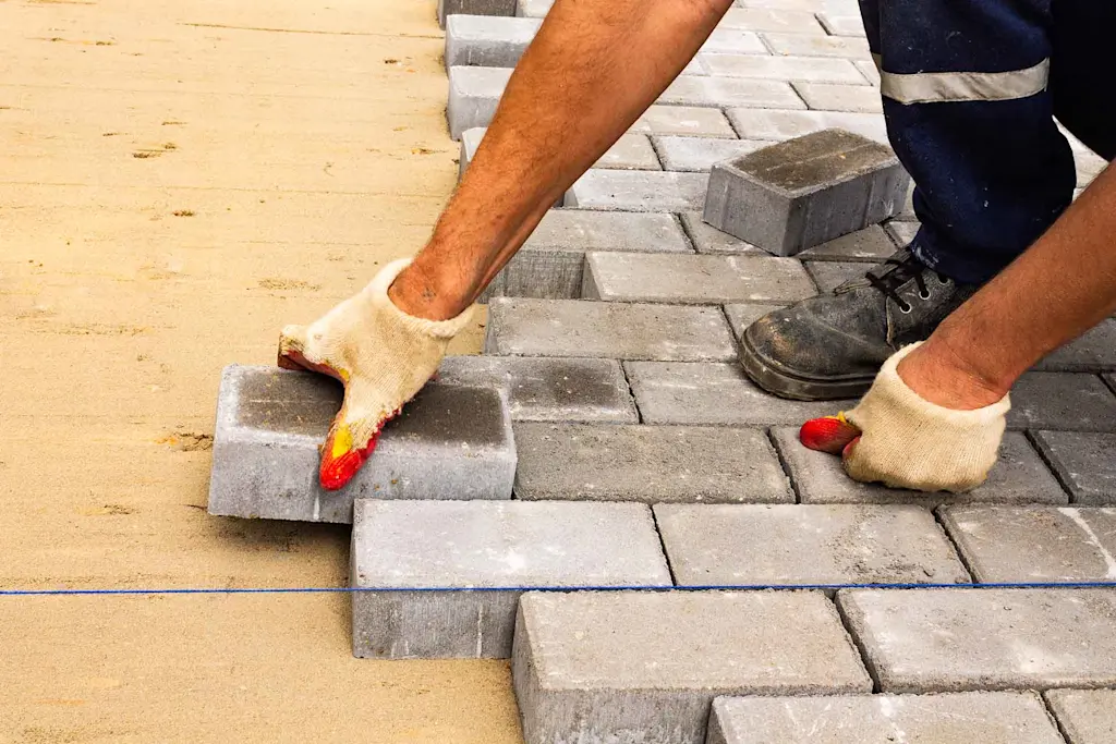 How to find the best driveway paver