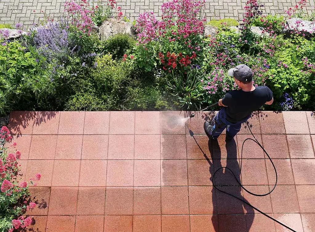 How to start a pressure washing business