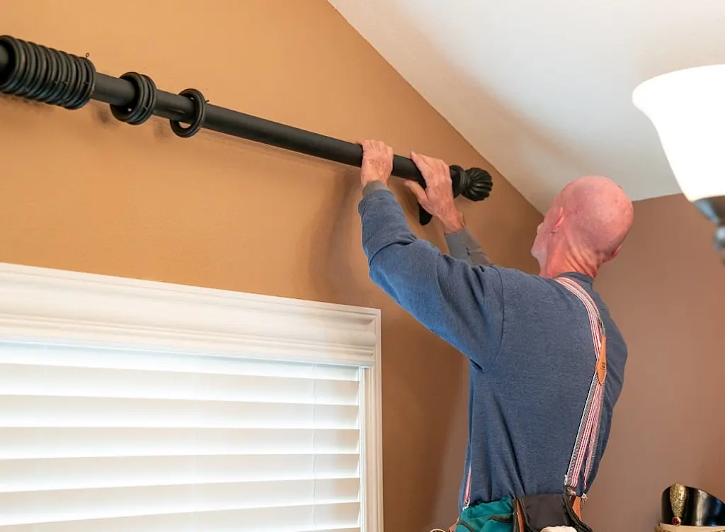 How to start a curtain fitting business