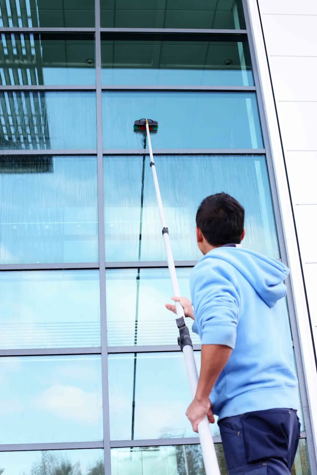 Brief guide to insurance for window cleaning businesses