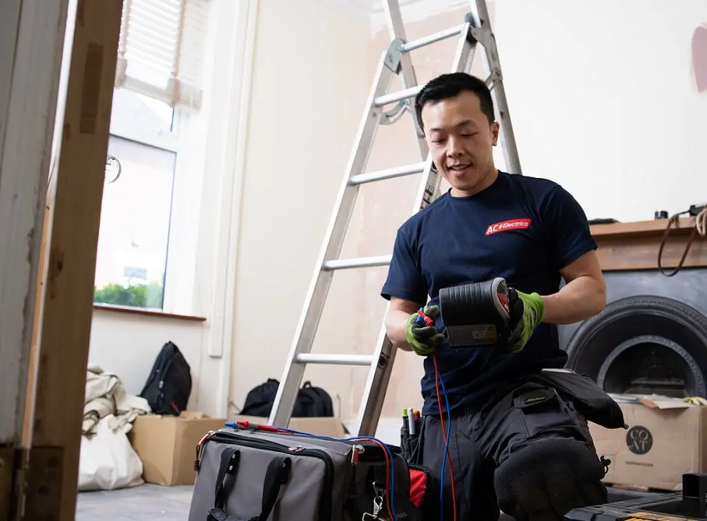 How much do tradespeople cost?