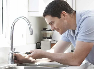 What to do when a tap is leaking from the handle