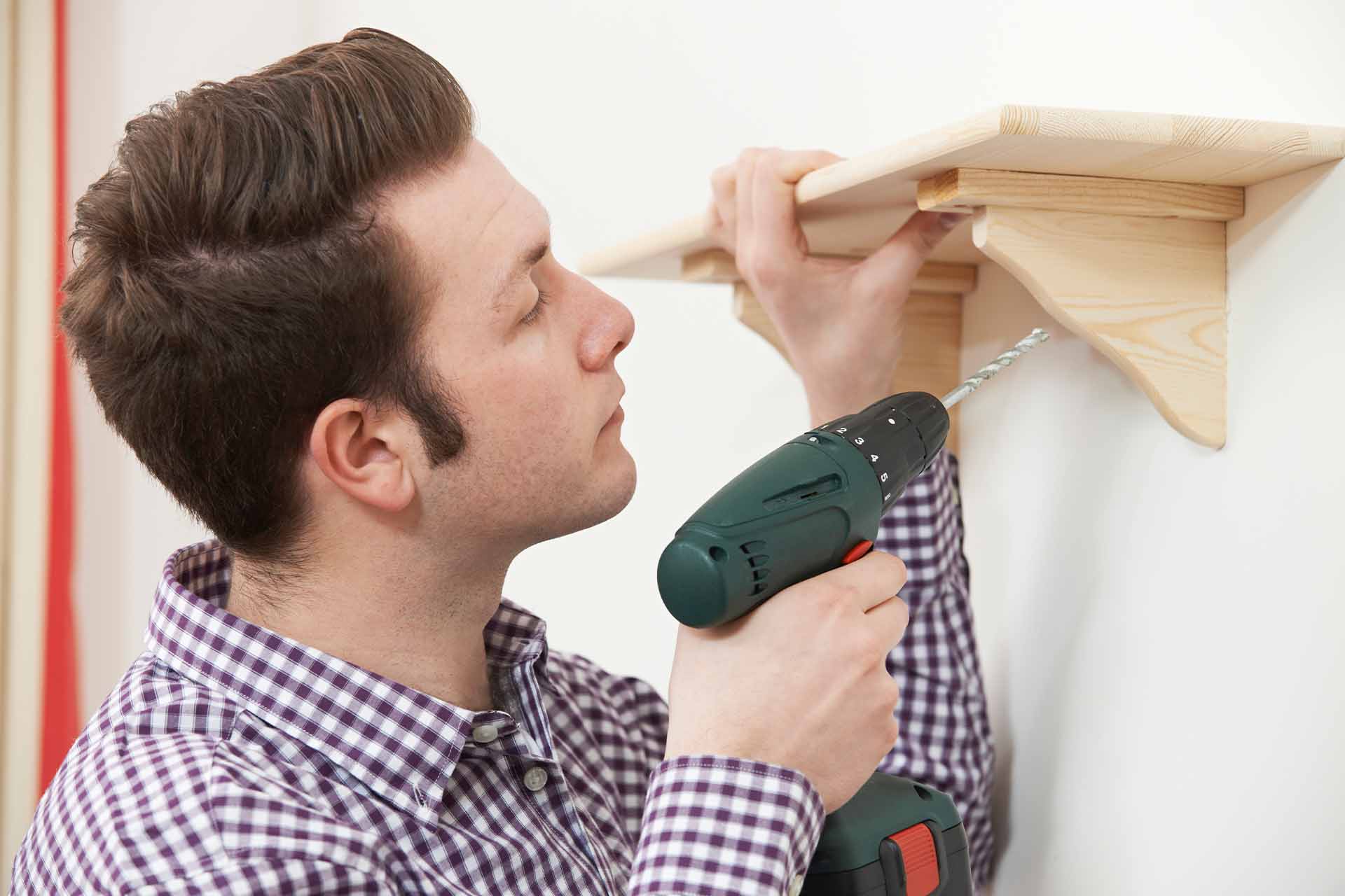 How to Put Shelves Up Without Brackets: Easy Floating Solutions