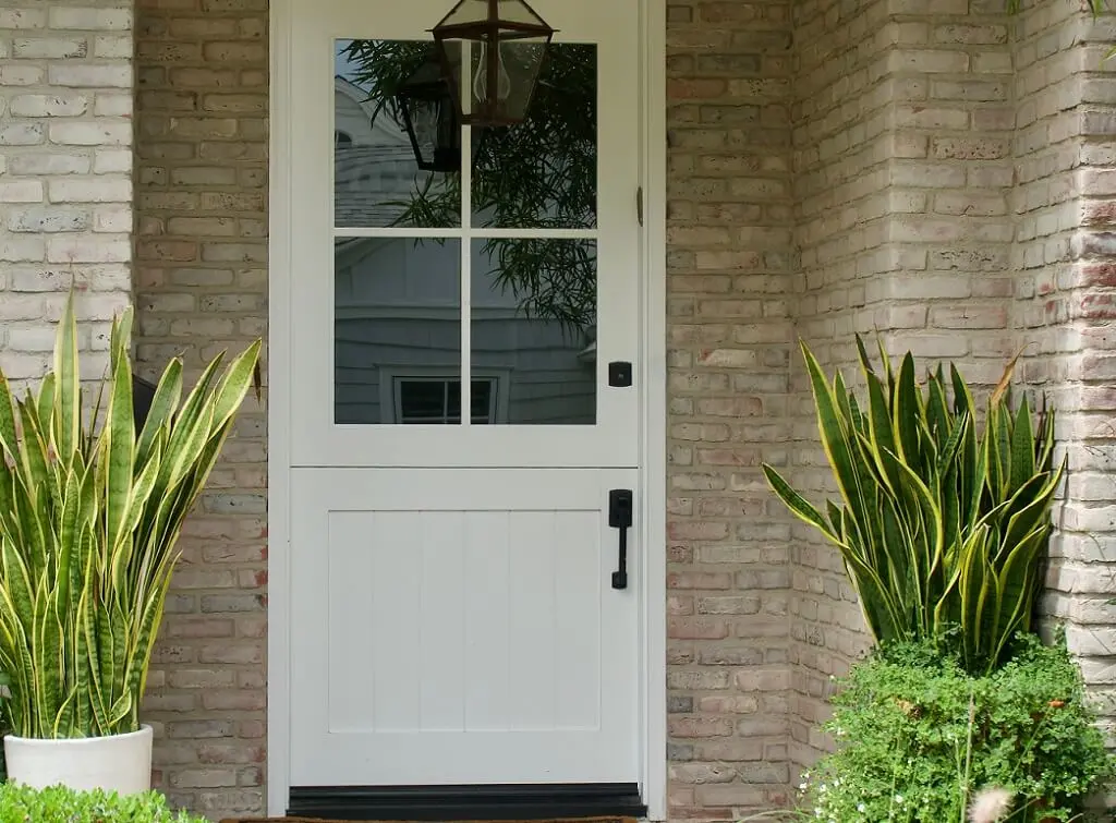 Buying guide: Helping you to choose your composite stable door