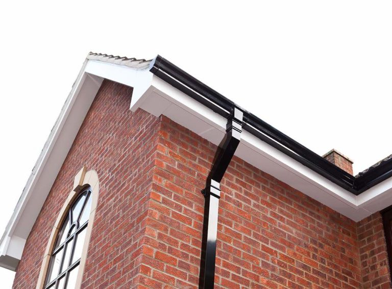 How much does fascia and soffit replacement cost?