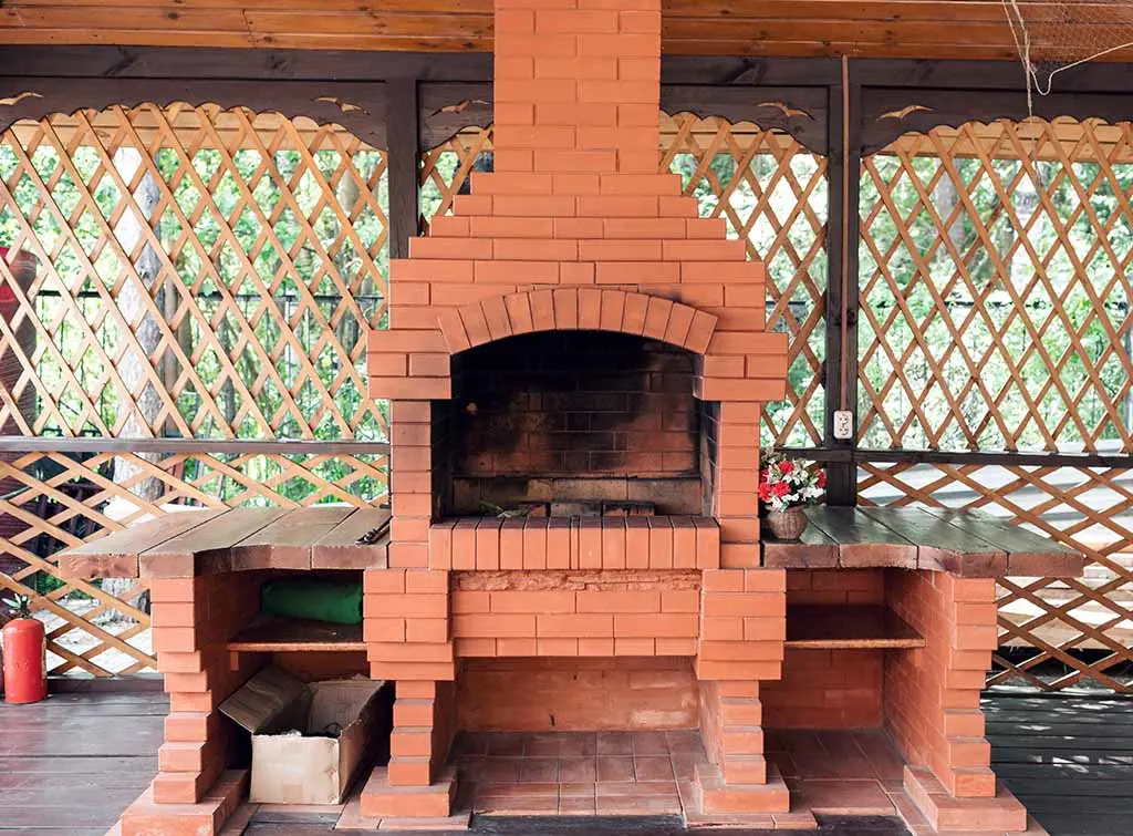 How to build a brick BBQ in 8 steps