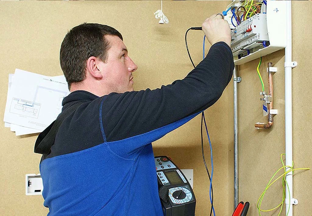 Training to be an electrician – our complete guide