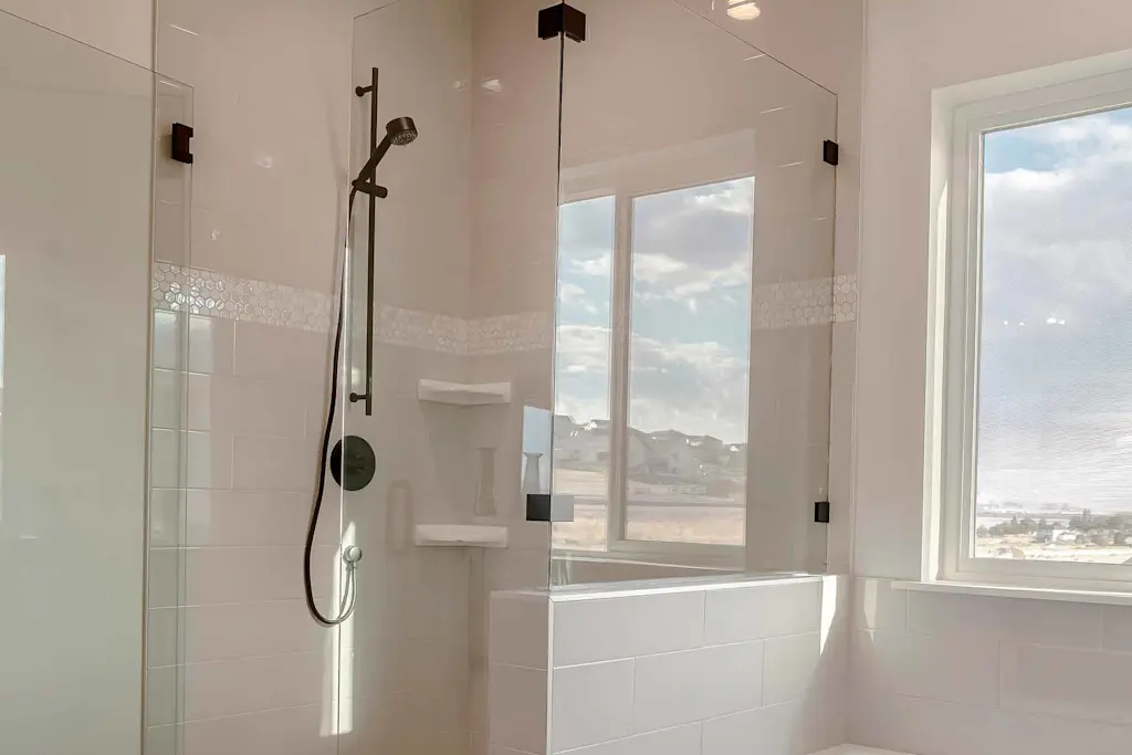 5 of the best walk-in shower ideas