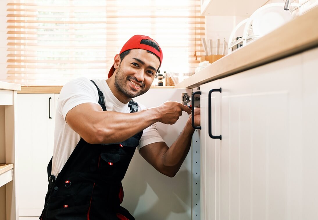 How to adjust kitchen cabinet doors