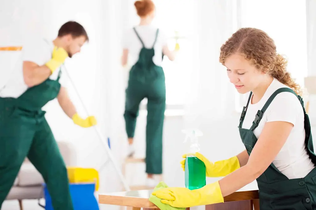 What’s the average office cleaner salary in the UK?