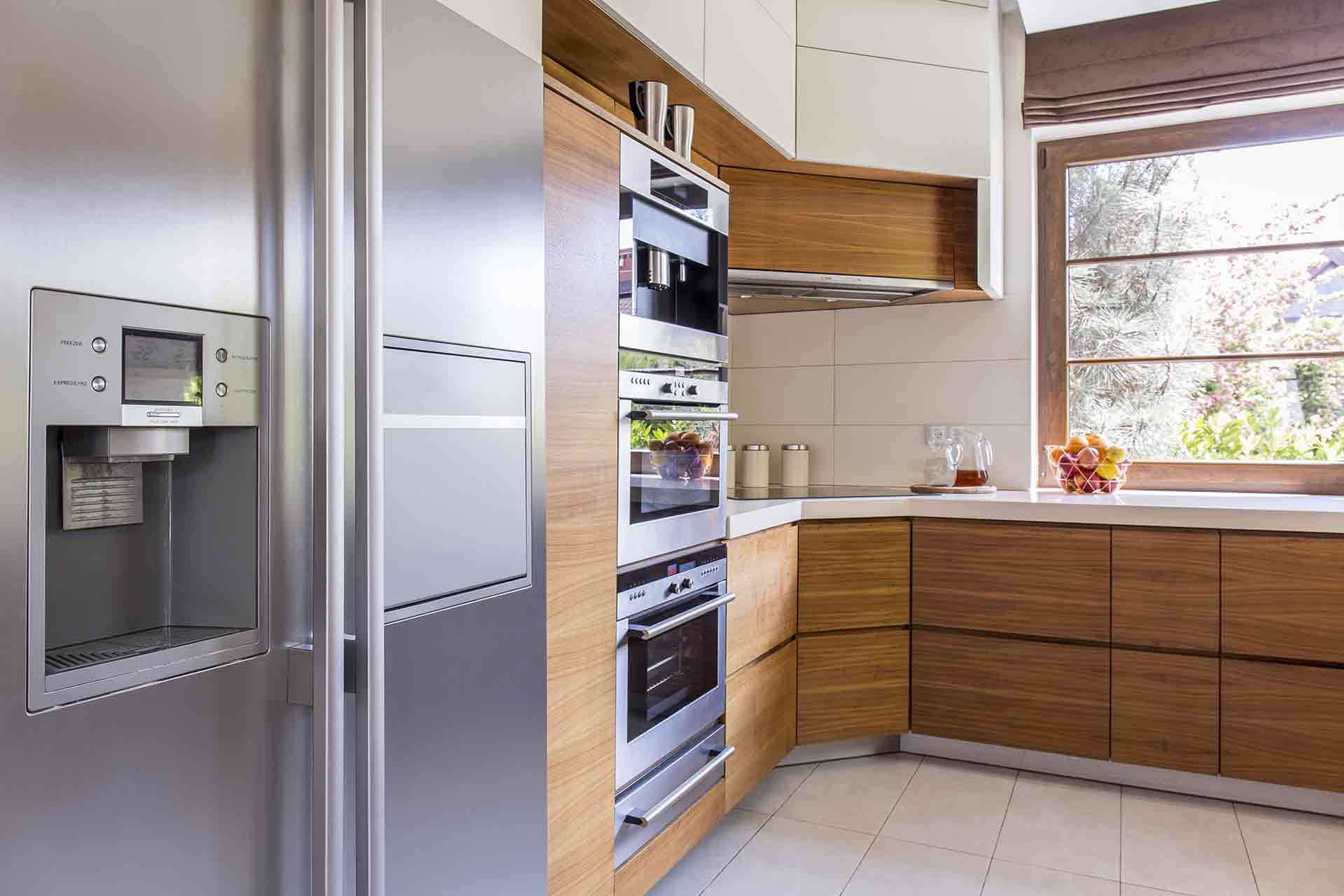 How to install a refrigerator water supply line