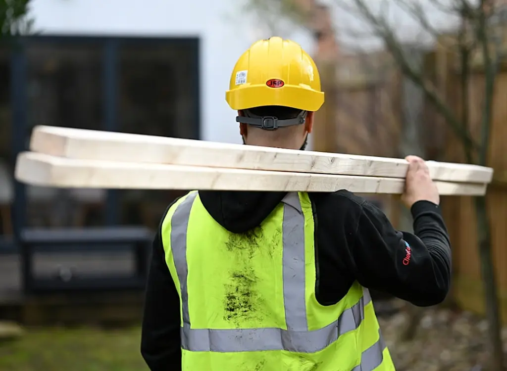 How to choose fence installation insurance