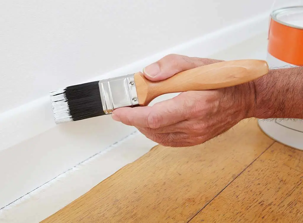 Should I paint skirting boards the same colour as walls?