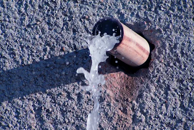 How to fix a leaking overflow pipe
