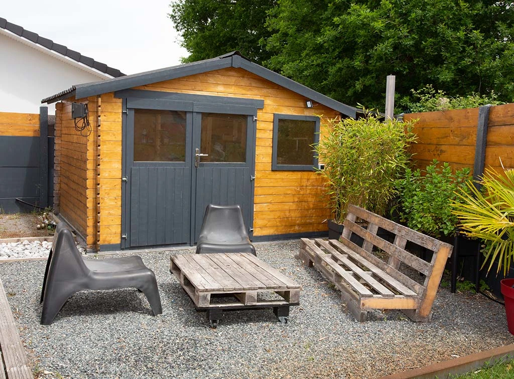 Small summer house ideas: A garden retreat for all seasons
