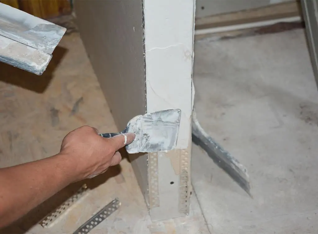 How to fix drywall corner damage