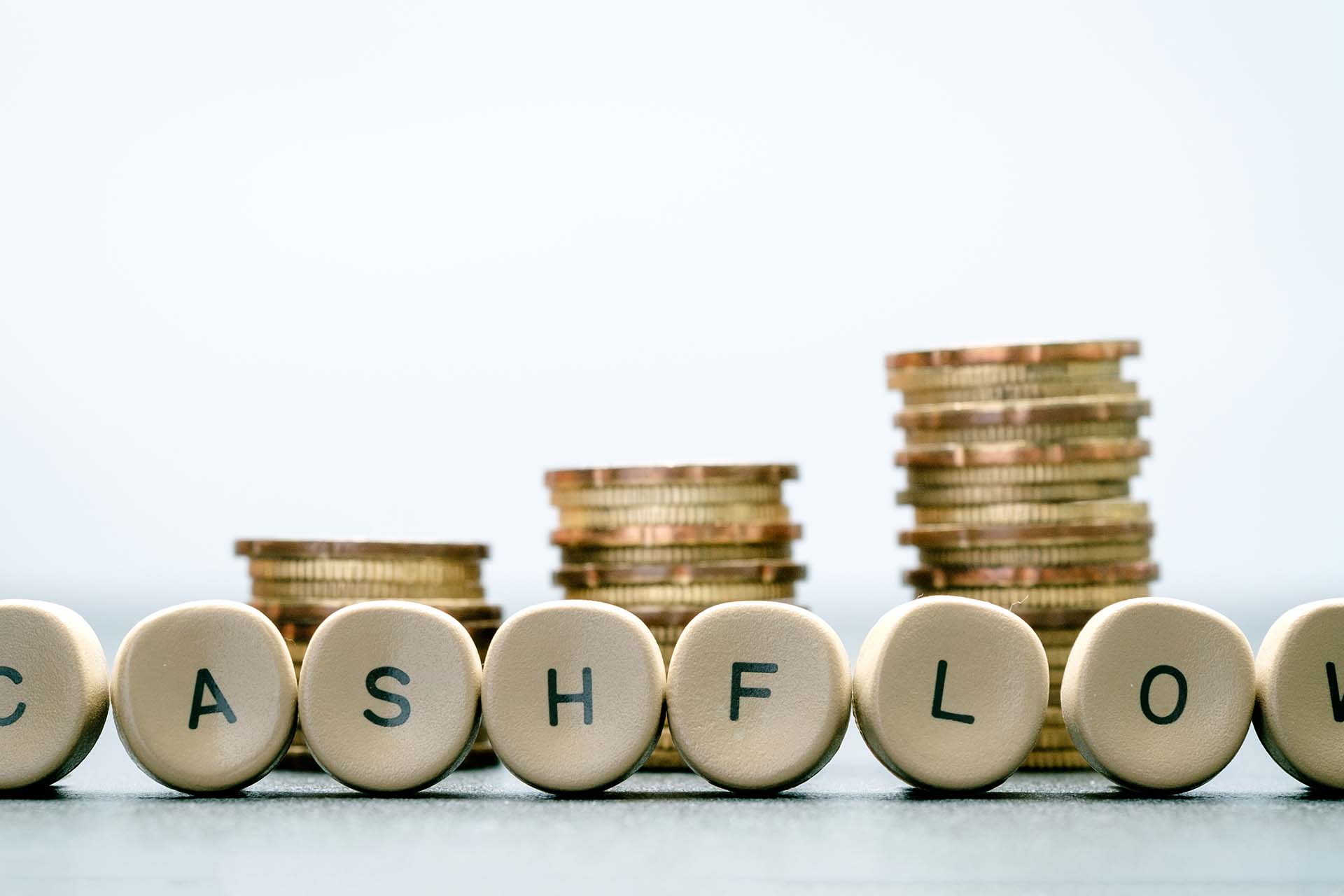 Simple tips for how to manage cash flow