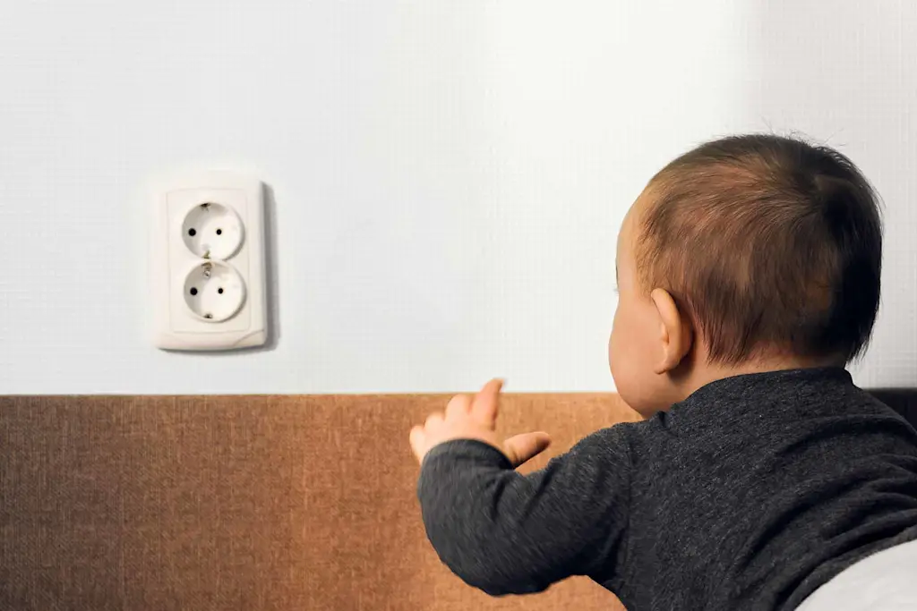 Over 30 tips for how to childproof your home