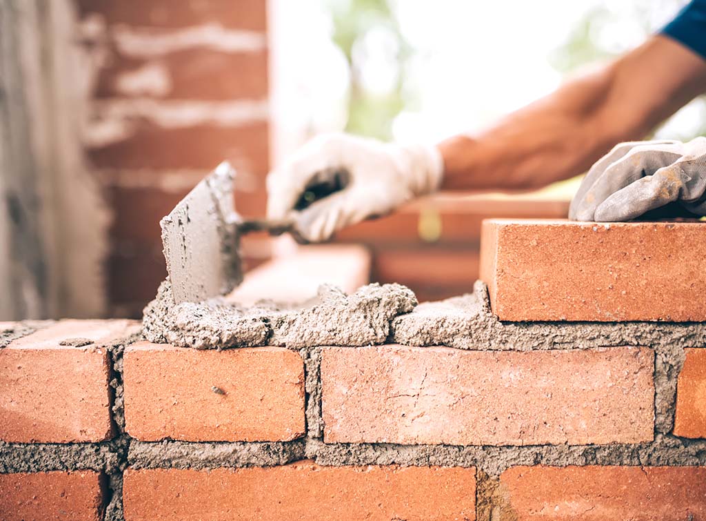 How to become a bricklayer