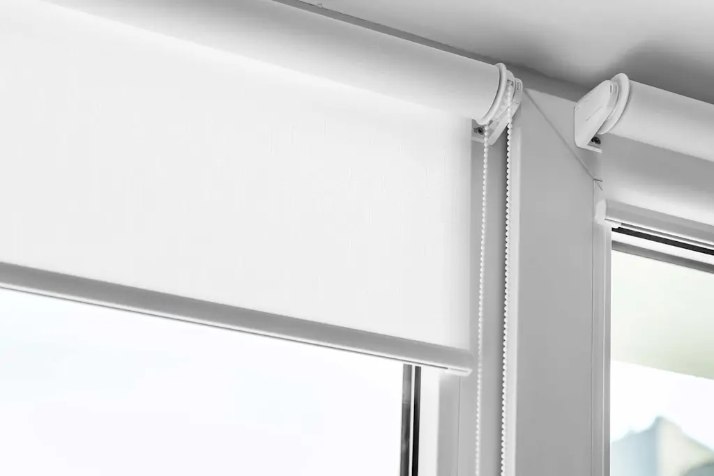 How to replace a roller blind chain