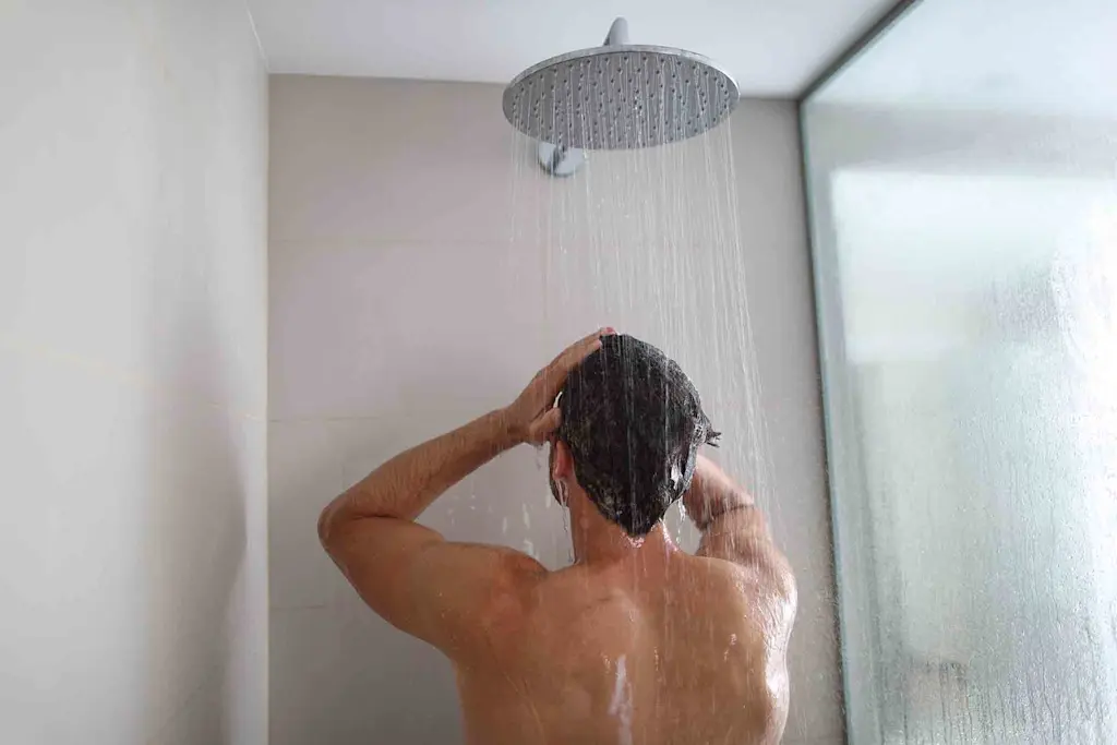 Shower vs. bath: What is best?