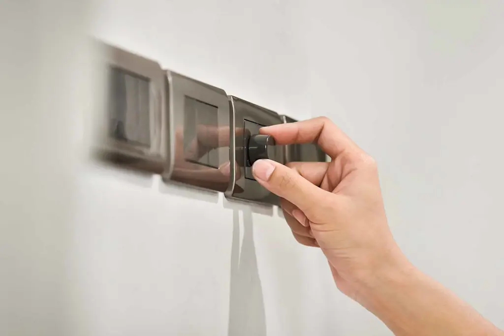 How to fix a dimmer switch buzzing