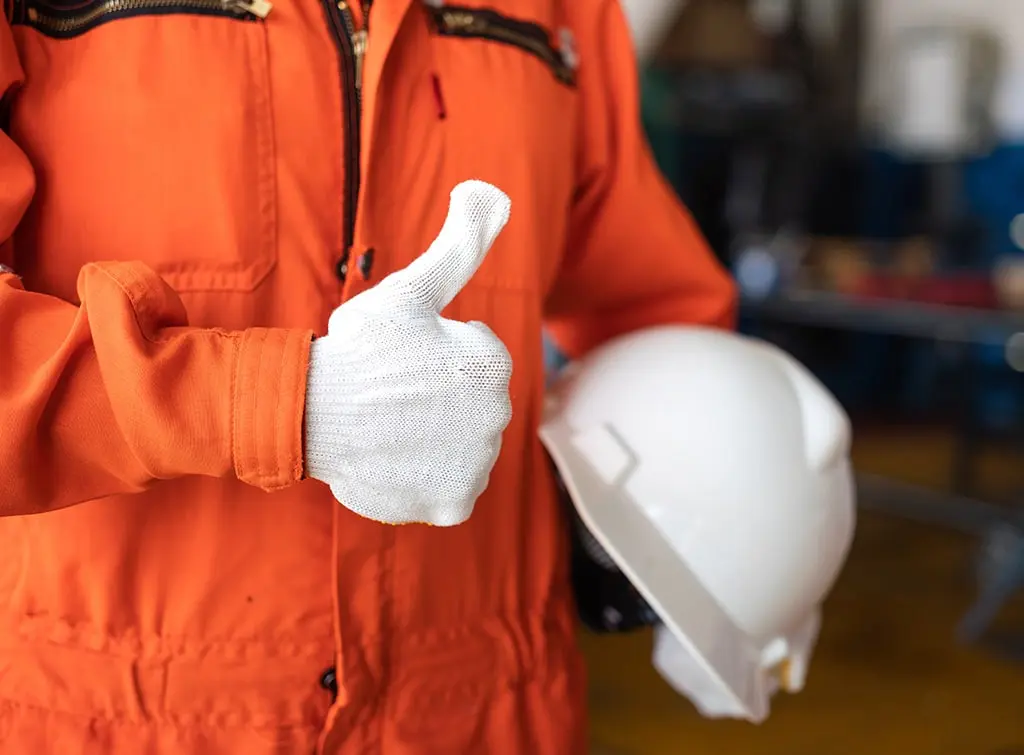What are safe working practices in the UK?