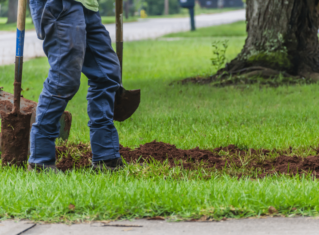 What is a herringbone drainage system?