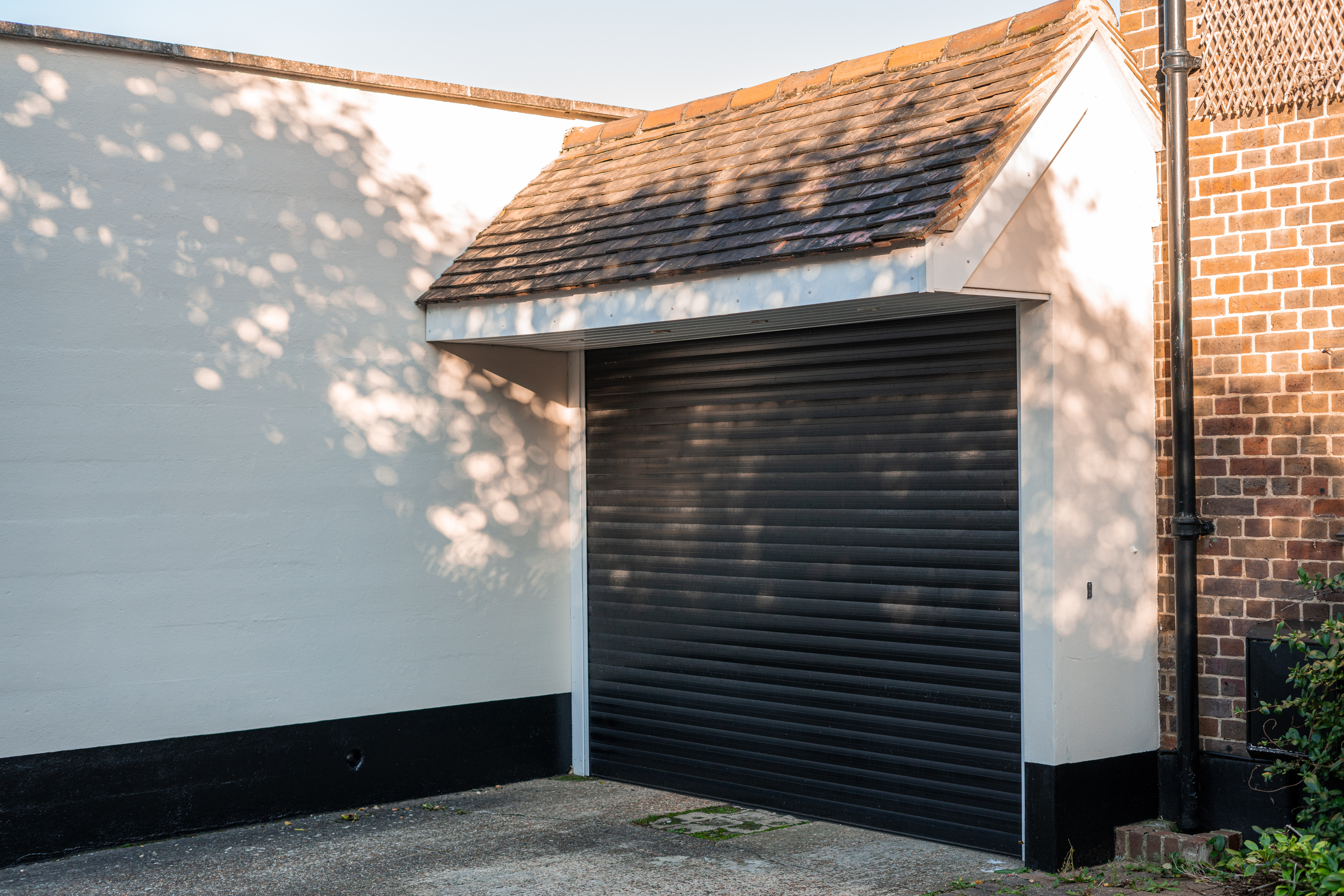 Buying guide: Helping you to choose your garage lighting