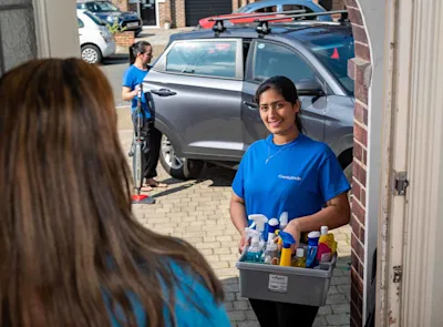 Find moving house cleaners near me