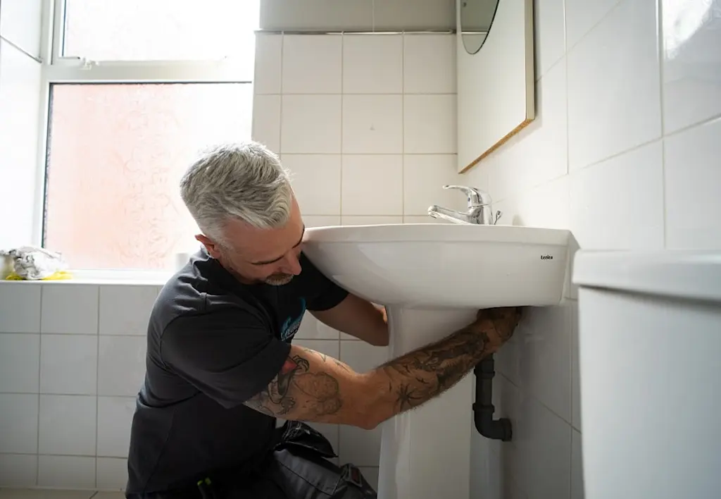 How to start a plumbing business