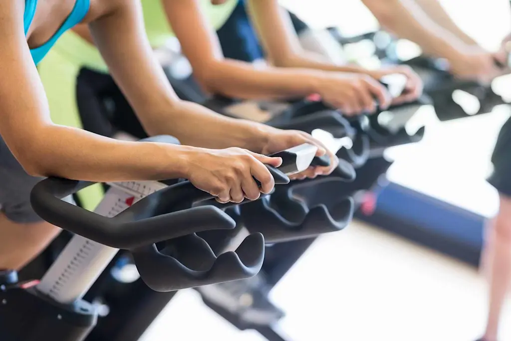 9 spin studio design ideas: move with style