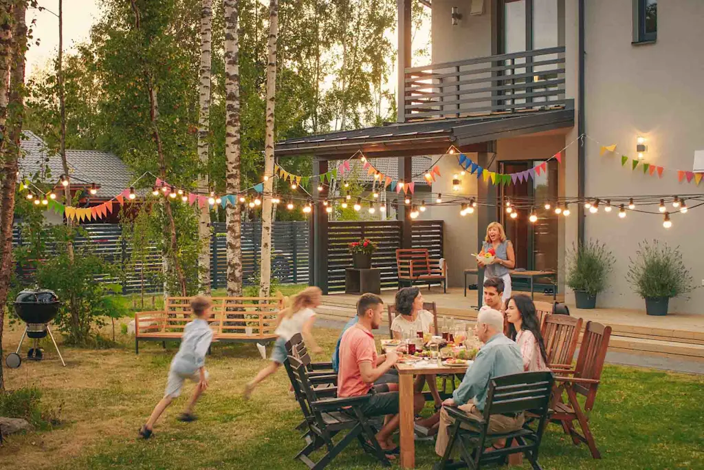 Building a summer house