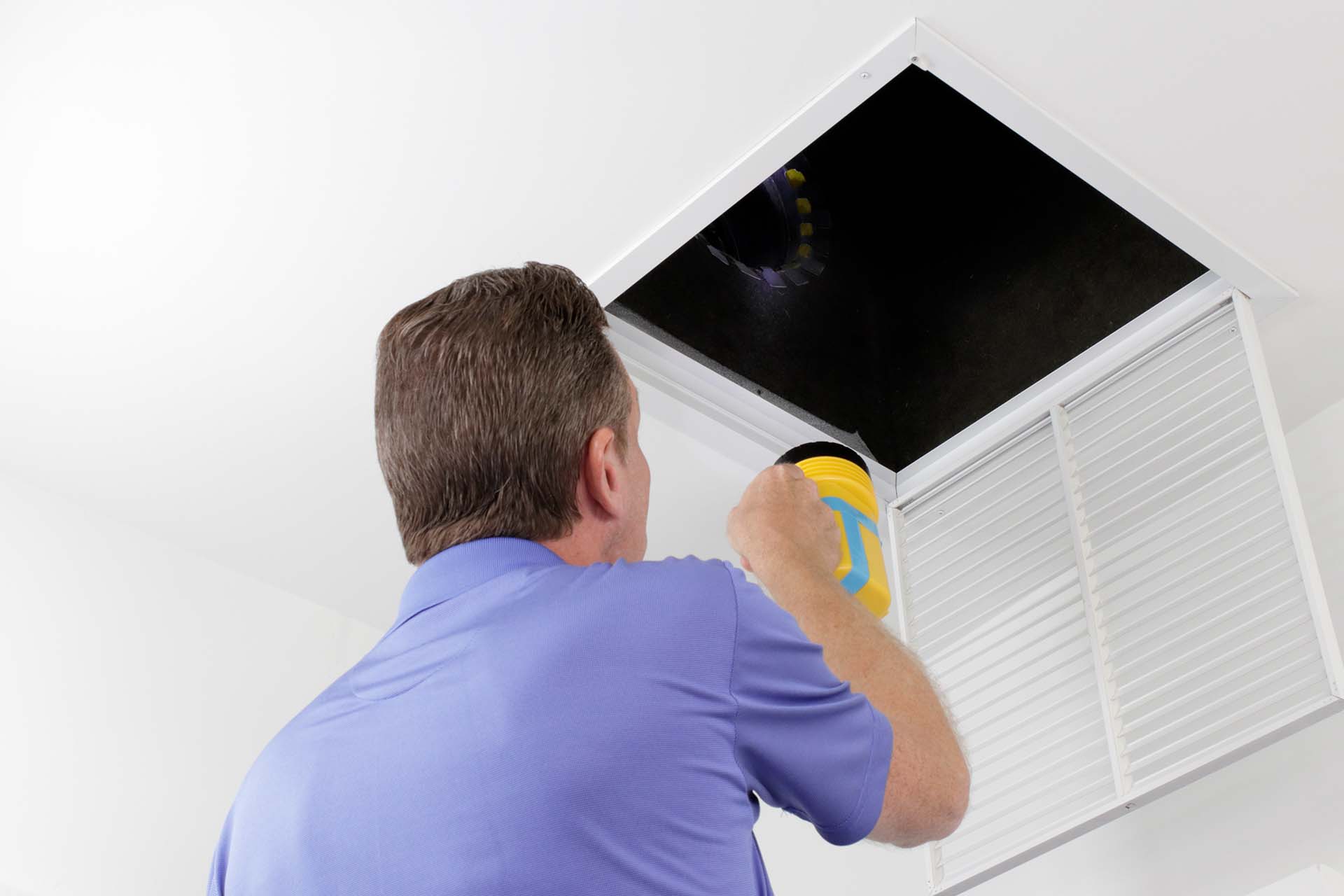 How to clean air ducts in 8 easy steps